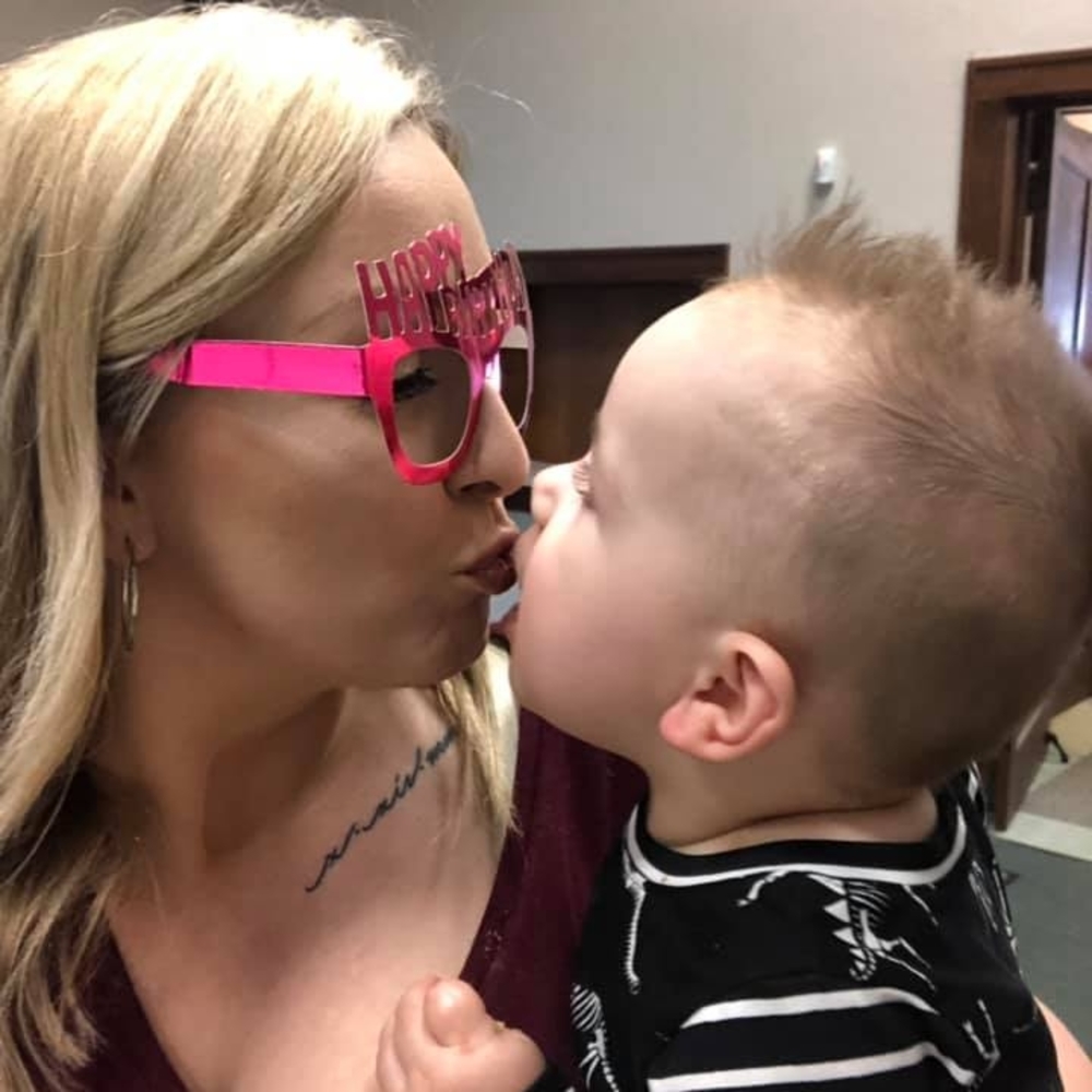 Meet your Posher, Yva